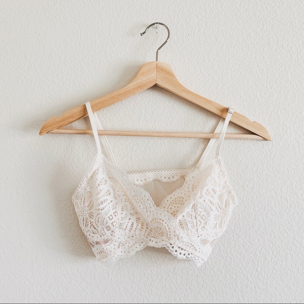 Victoria’s Secret lace bralette